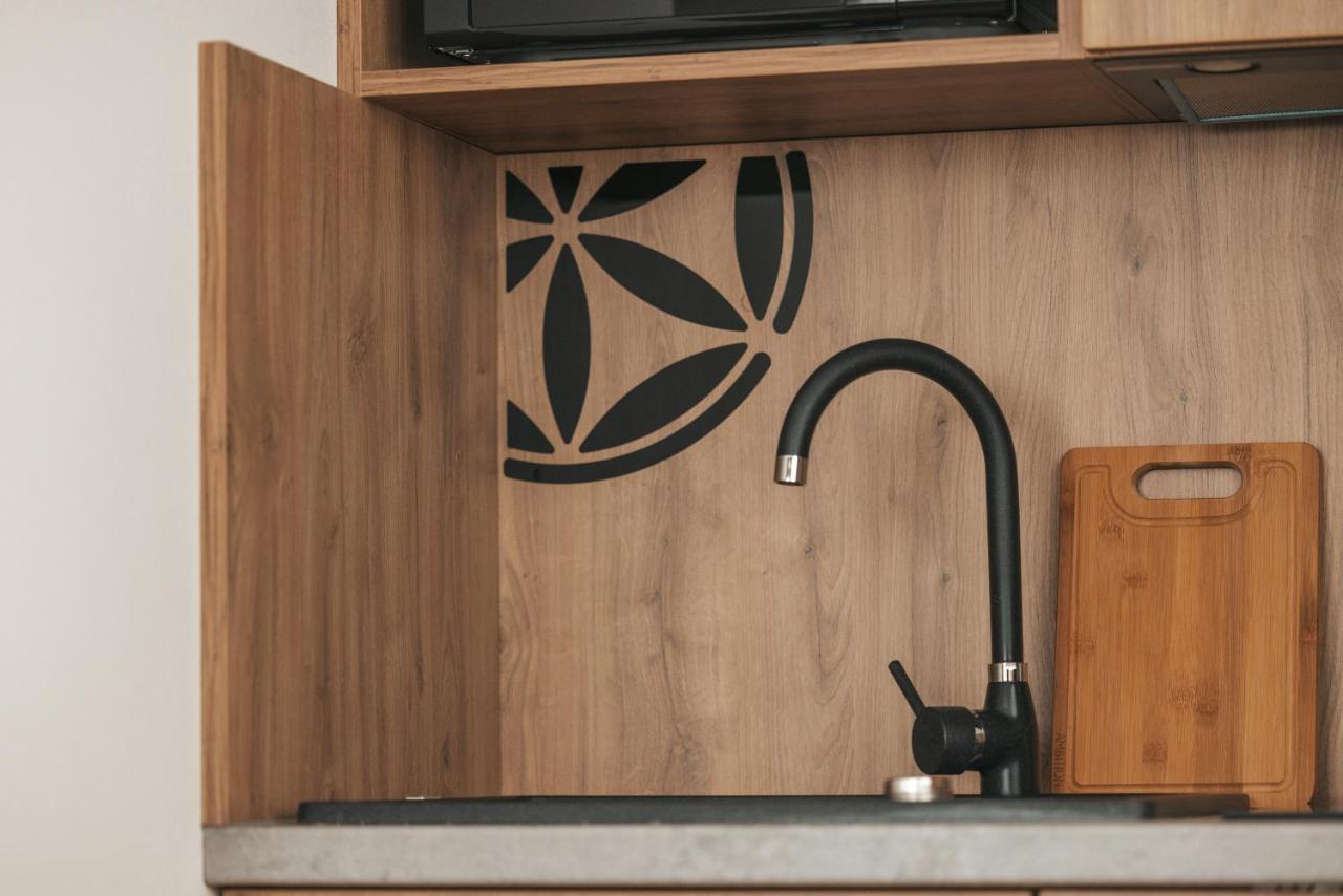 Apartamenty Grand Tatry - Sauna I Jacuzzi Wliczone W Cene Pobytu - 10 Minut Pieszo Od Term Bania Bialka Tatrzanska Exterior foto
